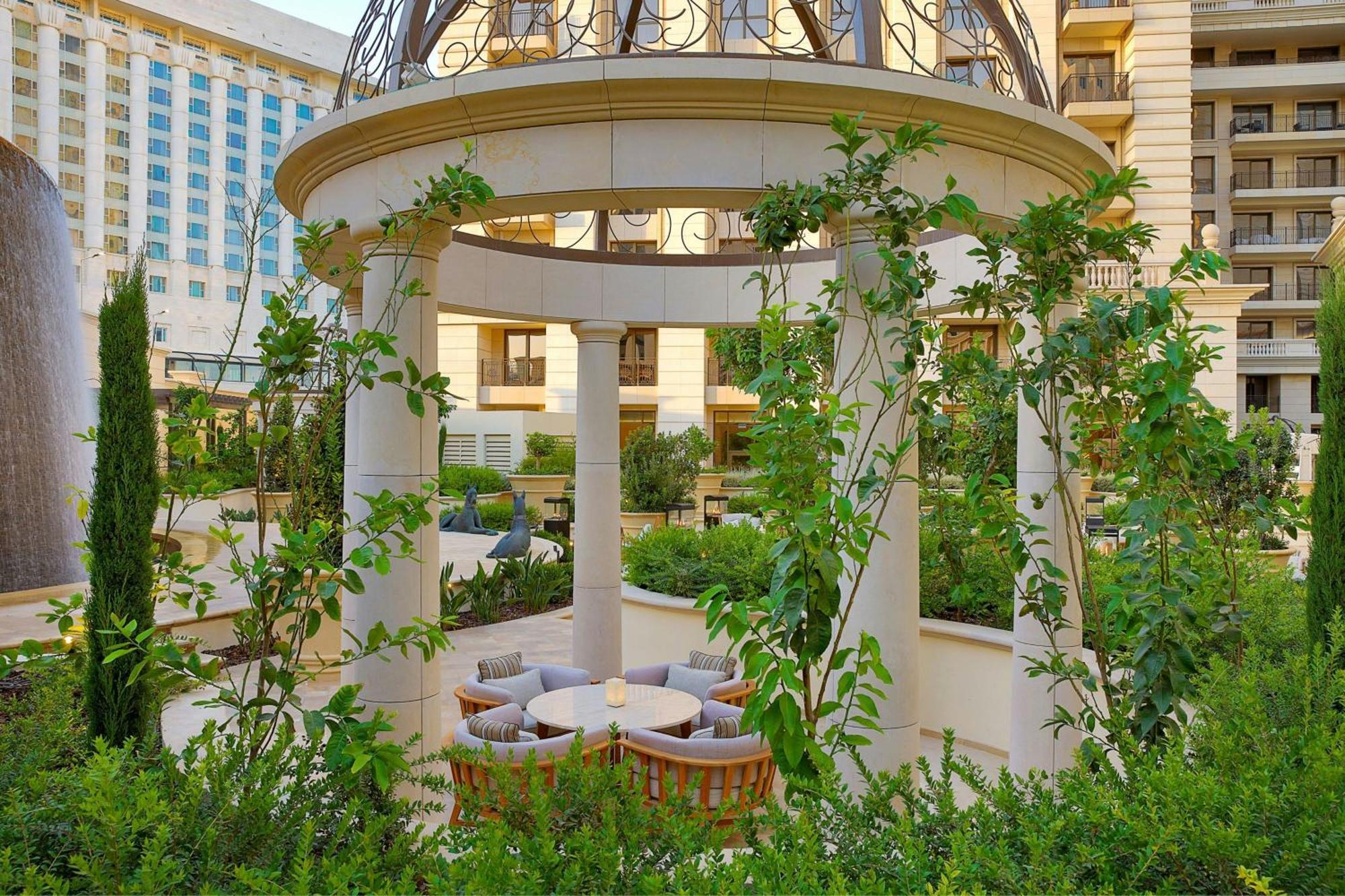 Готель The Ritz-Carlton, Амман Екстер'єр фото The garden at the Wynn
