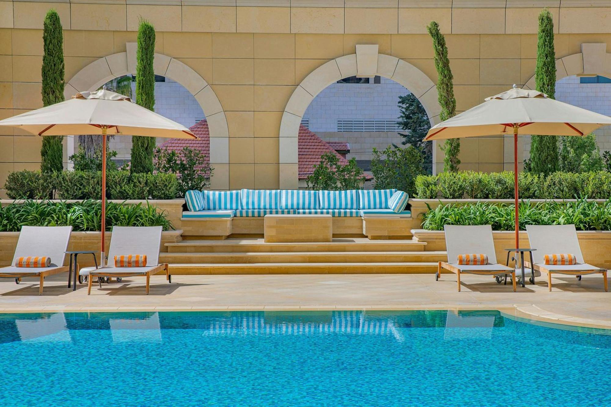 Готель The Ritz-Carlton, Амман Екстер'єр фото The pool at the Westin Athens