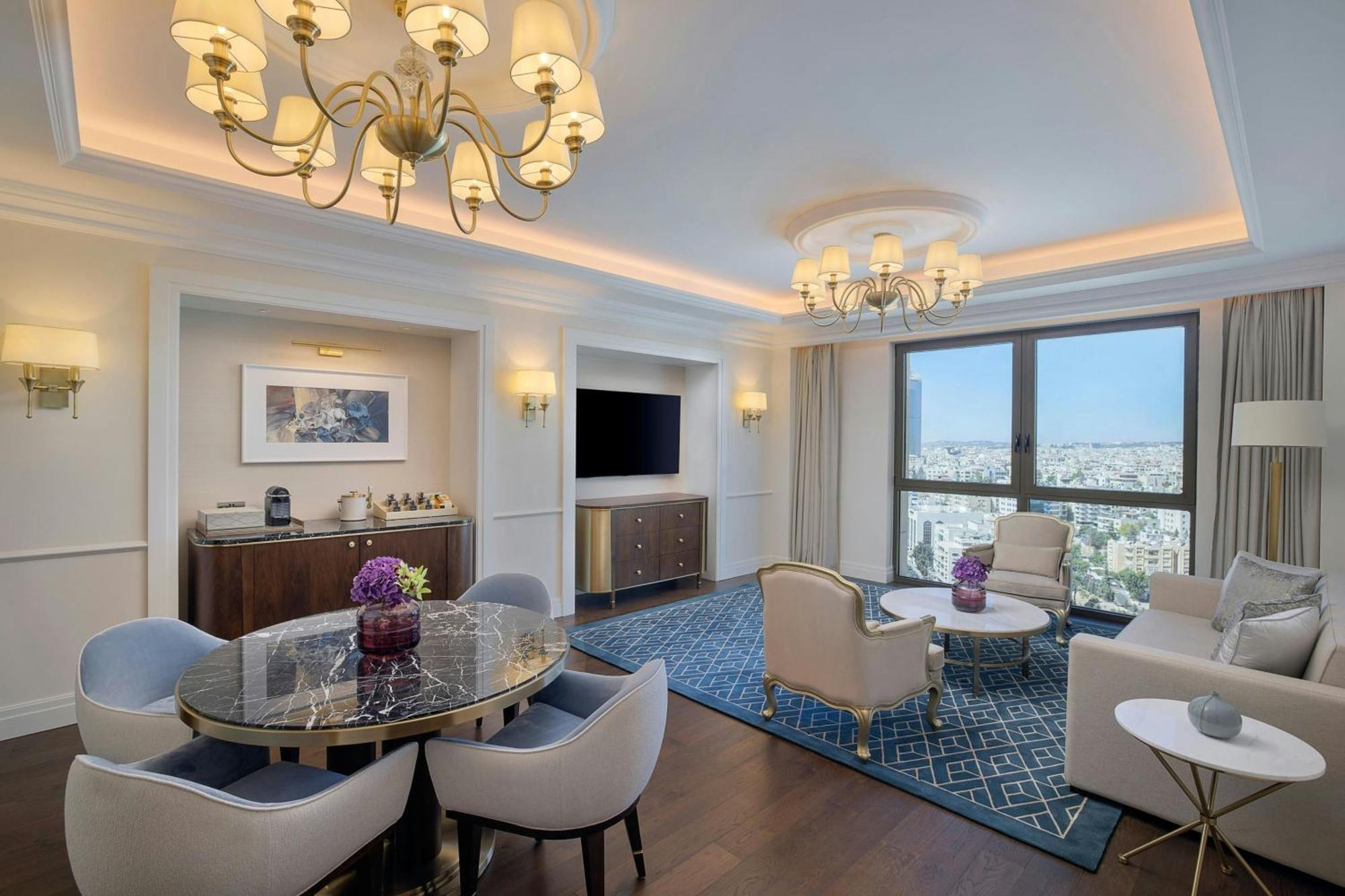 Готель The Ritz-Carlton, Амман Екстер'єр фото A suite at the hotel