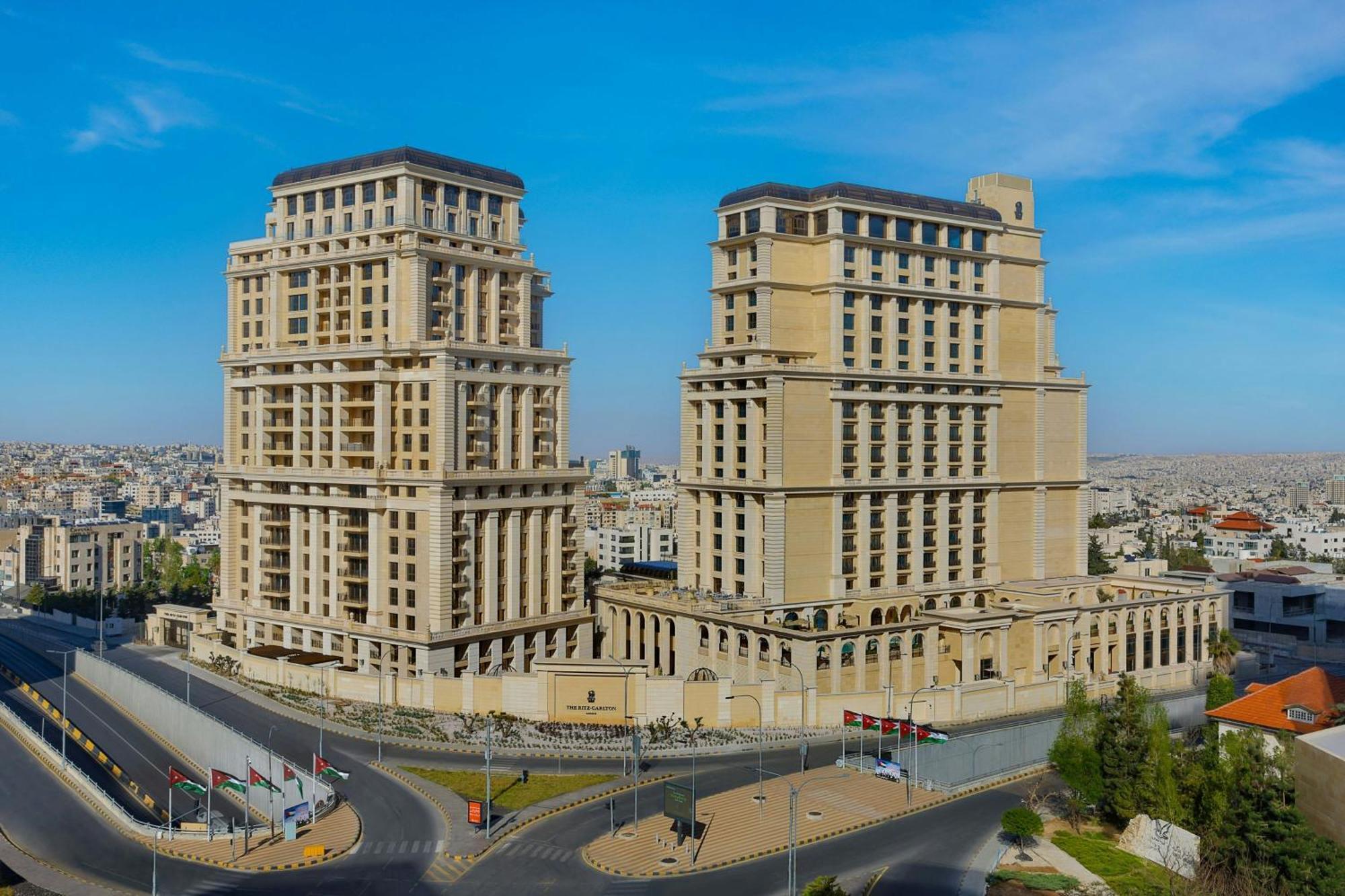 Готель The Ritz-Carlton, Амман Екстер'єр фото Residential complex in Amman